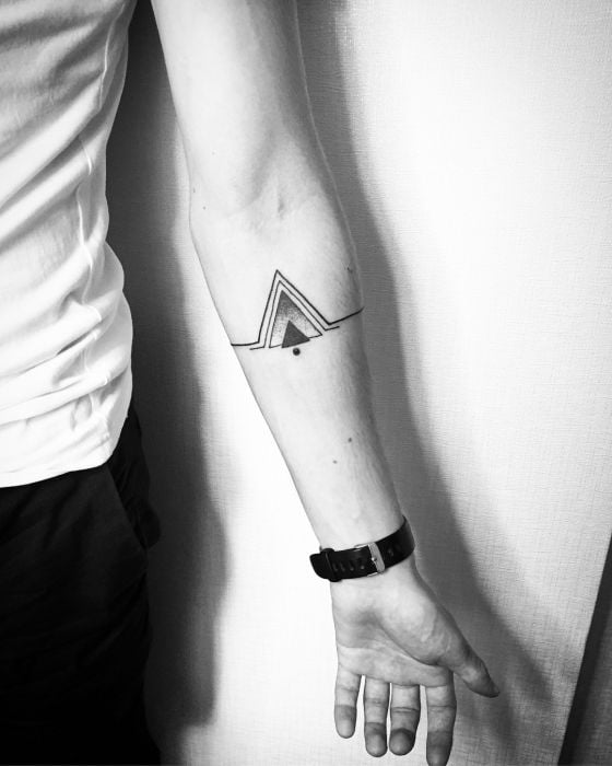 Мужские на руке предплечье, фото - Тату мастер Ксения Счастливая