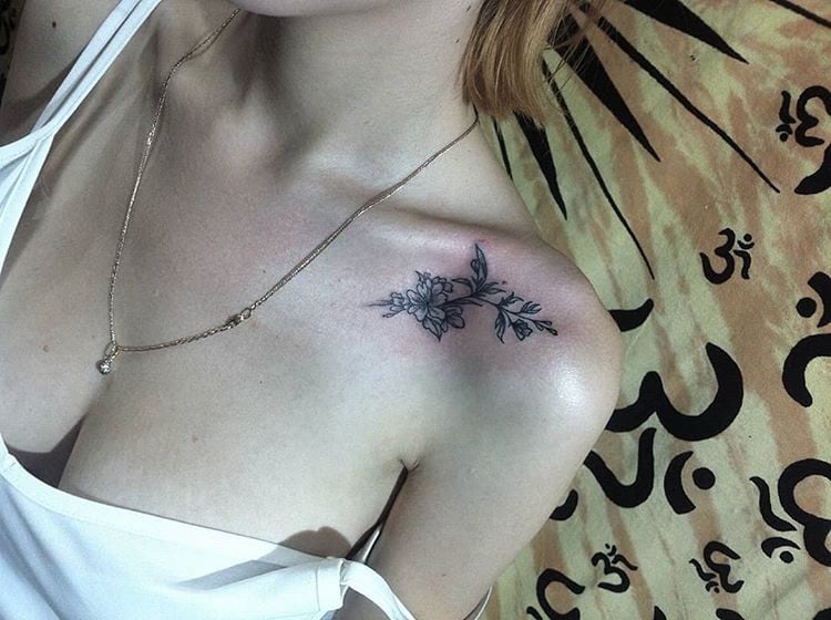 Женские на плече черно-белые, фото - Тату мастер Лилия