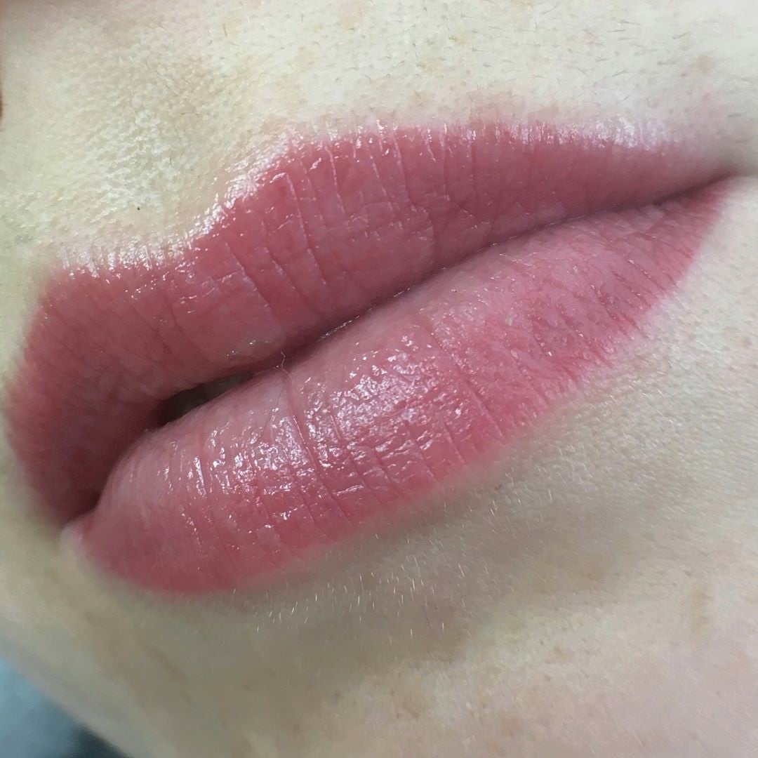 Губы в акварельной технике, зажившая работа, фото - Студия татуажа Lmakeup Studio