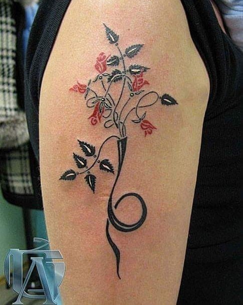 Женские на плече цветные, фото - Тату салон Арт-тату