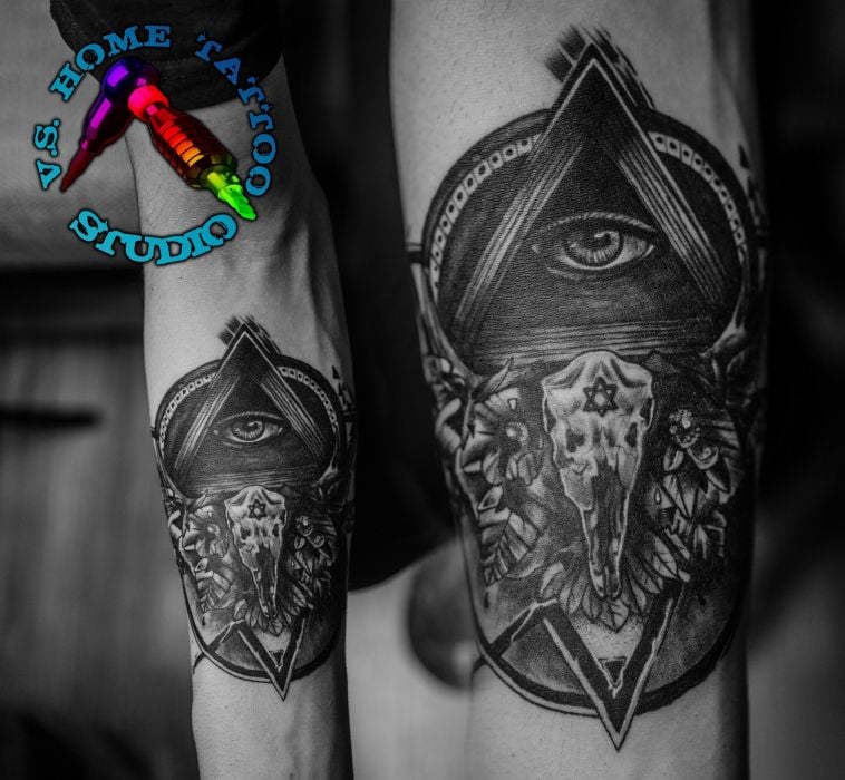 Для хлопців око на передпліччі, фото - Тату майстер Саша Видайко