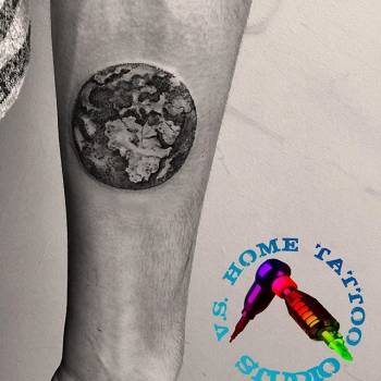 Тату для хлопців на передпліччі чорно-білі, фото - Тату майстер Саша Видайко