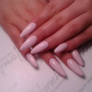 Наращивание ногтей