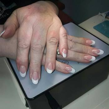 Маникюр Гель лак френч