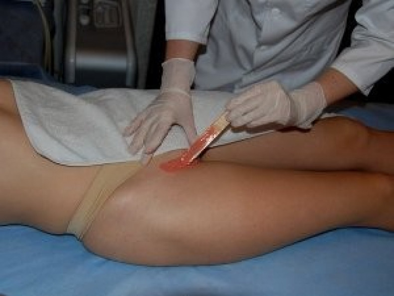 Депиляция воском, фото - Косметологічний центр Полтавьский