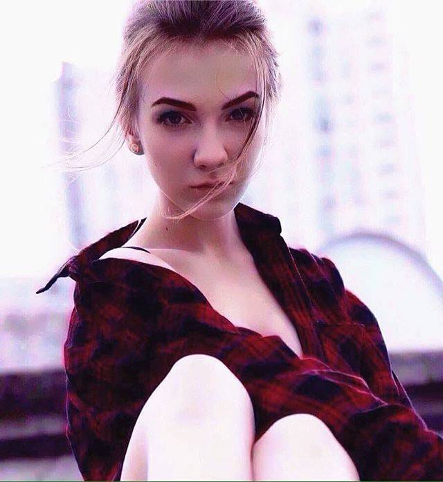 Стильна фотосесія у сорочці портретна, фото - Масажист Виолетта Зеленская