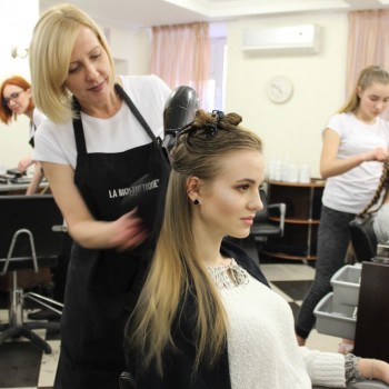 Прически, укладка
                    Студия красоты TVD Херсон