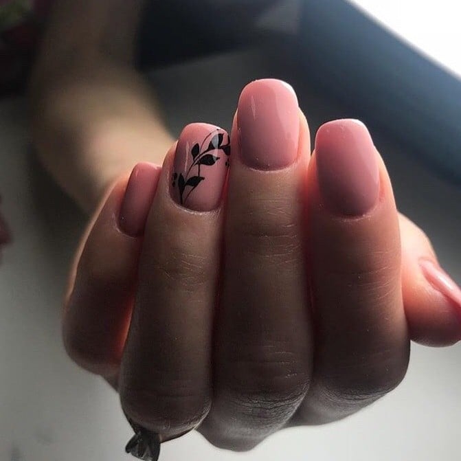 Маникюр с рисунком розовый на квадратные ногти, фото - Ногтевая студия Fantasy nail
