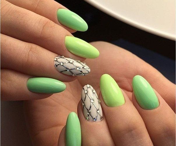Манікюр з малюнком яскравий зелений, фото - Нігтьова студія Fantasy nail