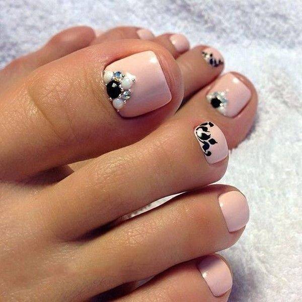 Педикюр красивый с дизайном, фото - Ногтевая студия Fantasy nail