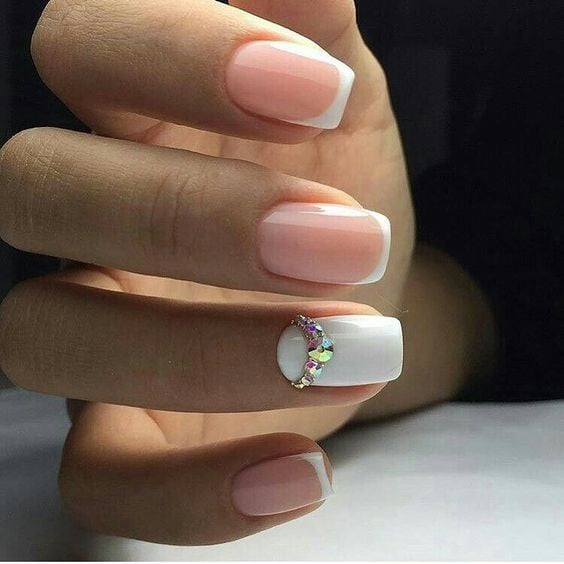 Белый маникюр французский на квадратные ногти, фото - Ногтевая студия Fantasy nail