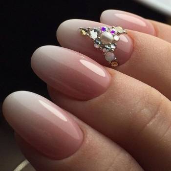 Манікюр оформлення брів нарощеннявій, фото - Нігтьова студія Fantasy nail