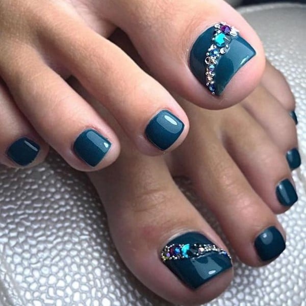 Педикюр красивый с дизайном, фото - Ногтевая студия Fantasy nail