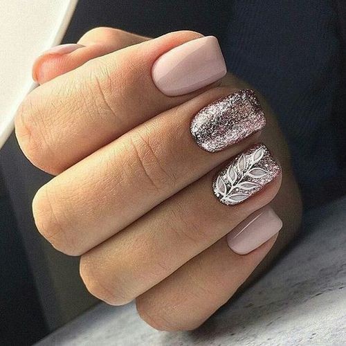 Ніжний манікюр нюдовий з блискітками, фото - Нігтьова студія Fantasy nail