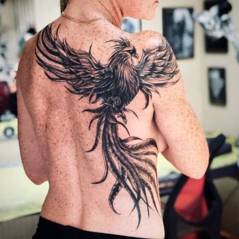 Тату на спине феникс, фото - Тату мастер Анна Позднякова