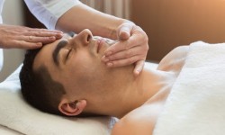 Базовый уход залицом, массаж лица Косметолог-естетист Влада Харків