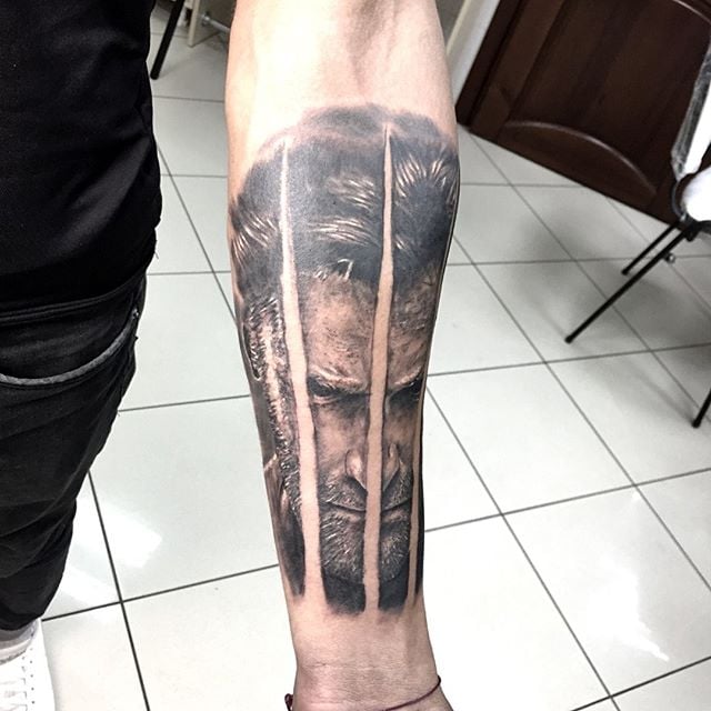 Для хлопців на передпліччі чорно-білі, фото - Тату салон Paint Skin