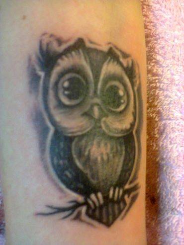 Для дівчат на руці реалізм, фото - Тату майстер TimaTattoo