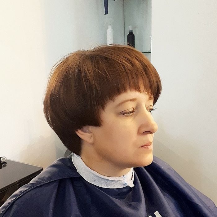 Коротка жіноча стрижка на коротке волосся з чолкою, фото - Перукар Юлия Мирошниченко