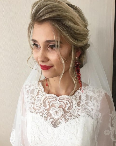Свадебный макияж красивый с красной помадой, фото - Визажист Жанна Годына