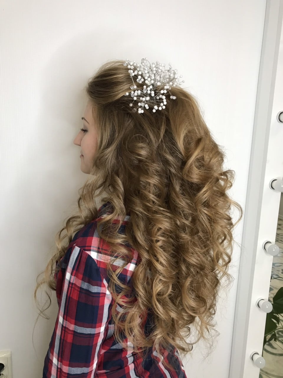 Пышные локоны для свадебной прически, фото -  New Look