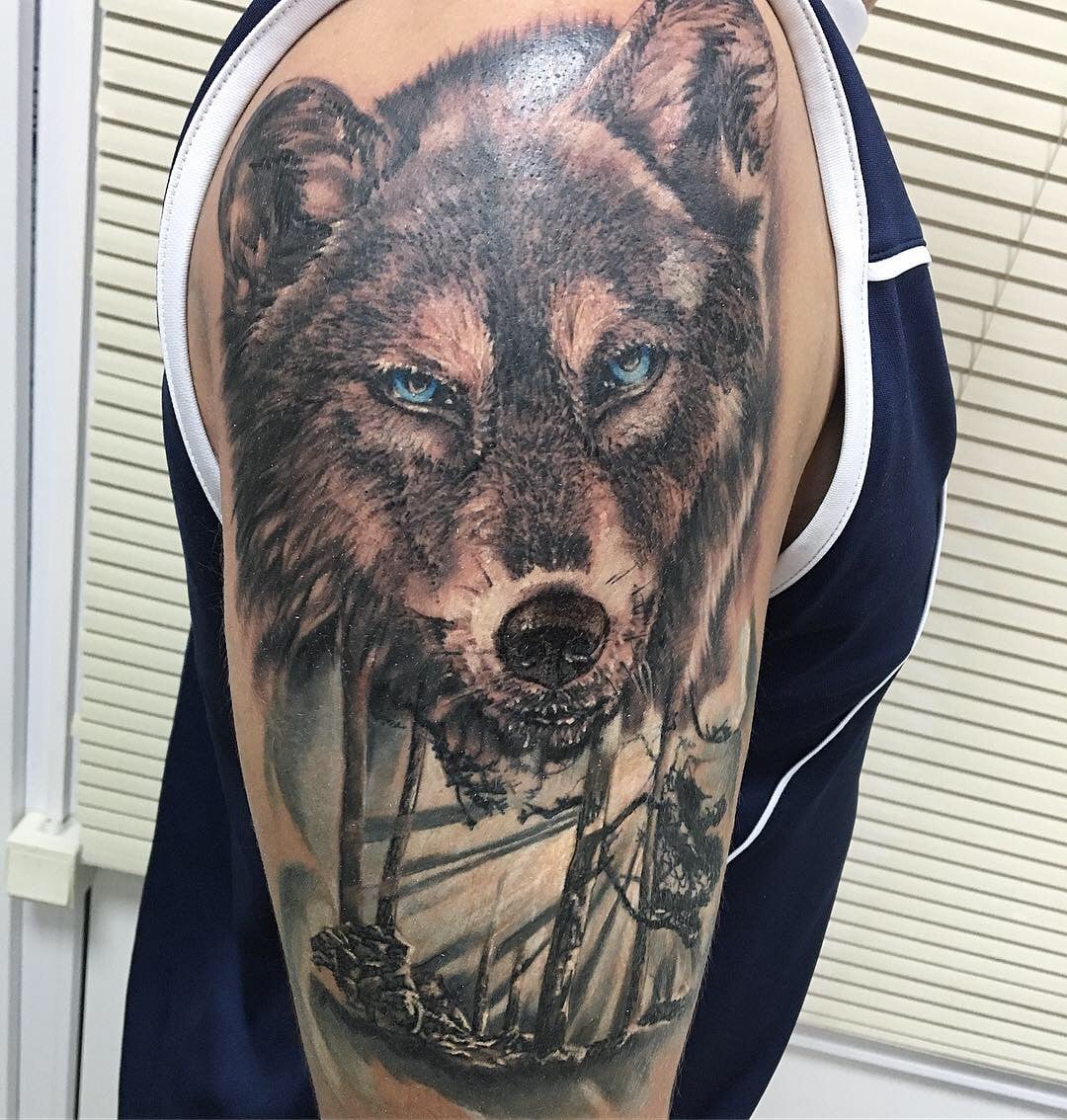 Для хлопців вовк на плечі, фото -  SAO Tattoo