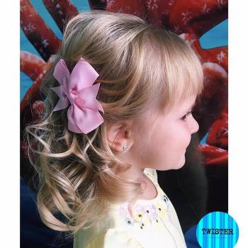 Детская стрижка оформление бровей наращивание ресниц, фото - Салон красоты Twister