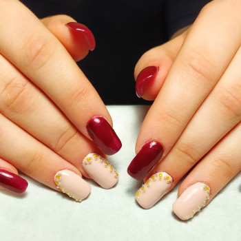 Наращивание ногтей
                    Мастер маникюра Светлана Харьков