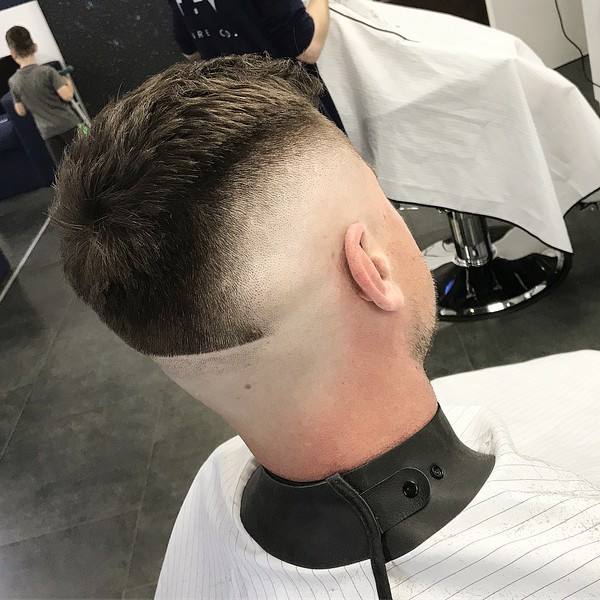 Мужская стрижка на короткие волосы фейд, фото - Барбершоп FJ-A barber co.