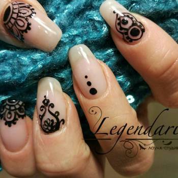 Манікюр оформлення брів нарощеннявій, фото - Салон краси Legendario