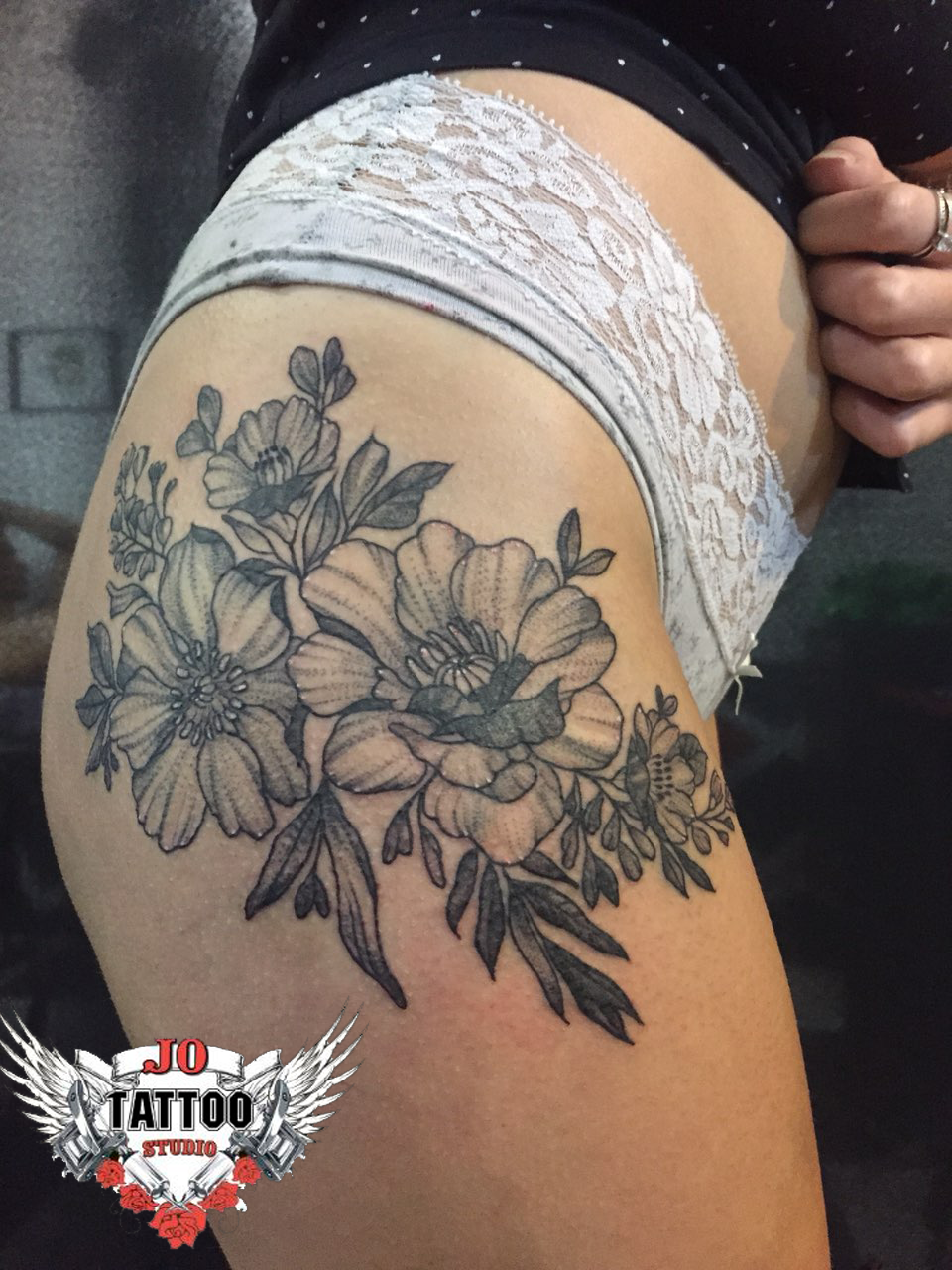 Для дівчат чорно-білі квіти, фото -  Vean Black Kherson