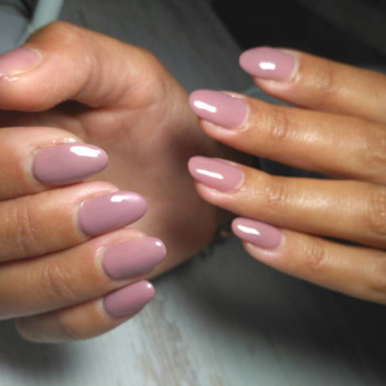 Покрытие гель-лаком
                    Салон красоты Anna Kovalli Одесса