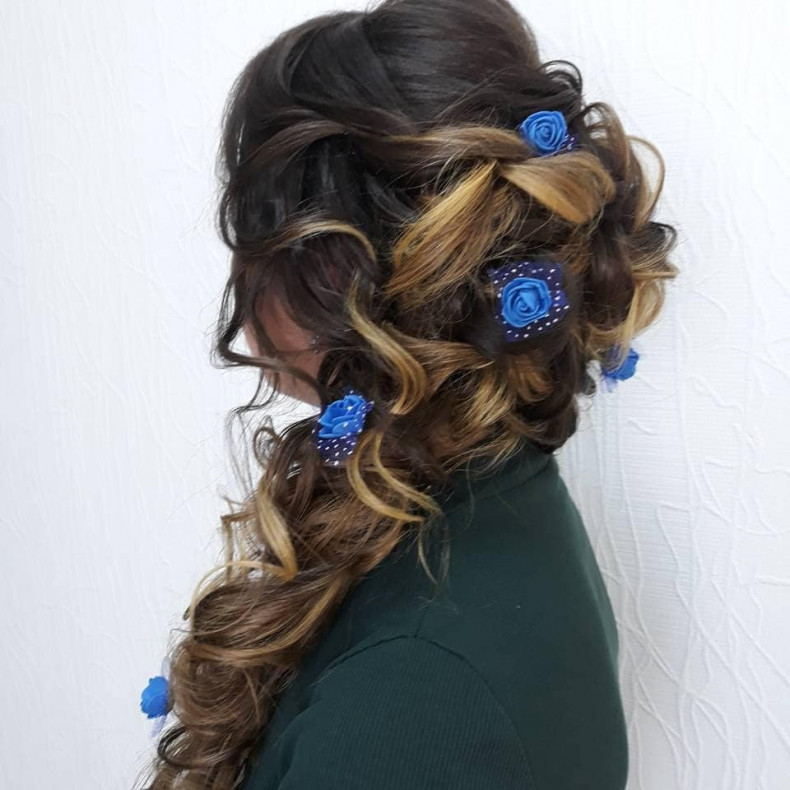 Греческая коса сбоку, фото - Салон краси Marafet