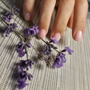 Маникюр
                    Майстер манікюру Алёна Морозенко Одеса