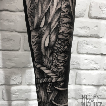 Тату мужские на руке черно-белые, фото - Тату мастер Maxim Ohrwyrd