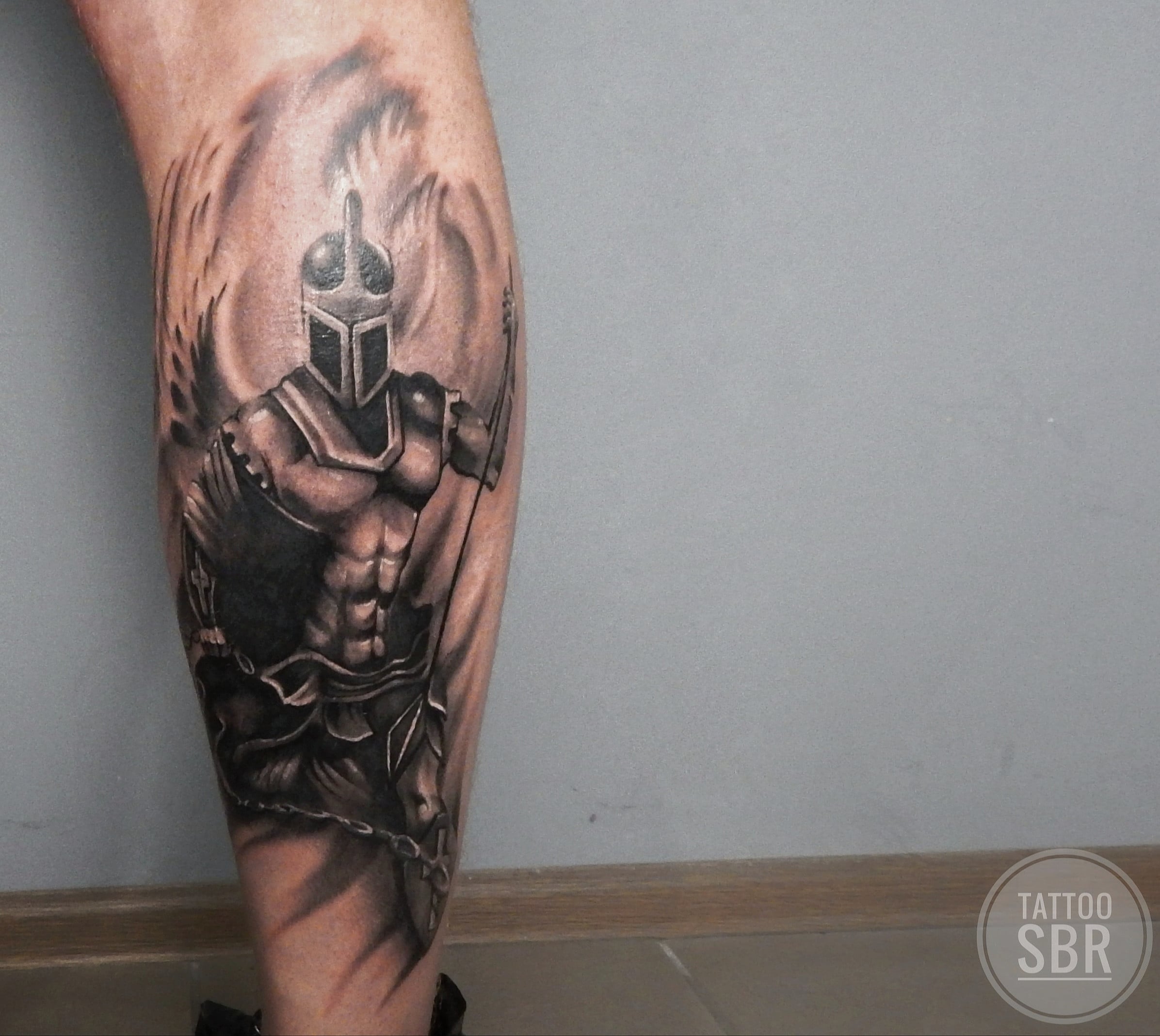 На нозі череп реалізм, фото - Тату майстер Володимир Костер