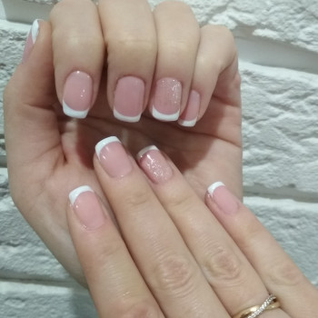 Маникюр, педикюр, наращивание ногтей
                    Мастер маникюра Юлия Заика Харьков