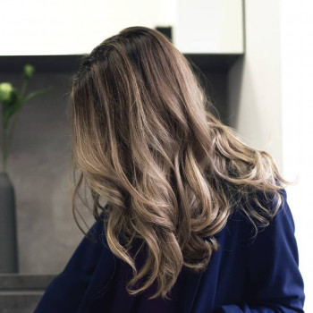 Окрашивание
                    Салон красоты Beauty Stage Kulikov Киев