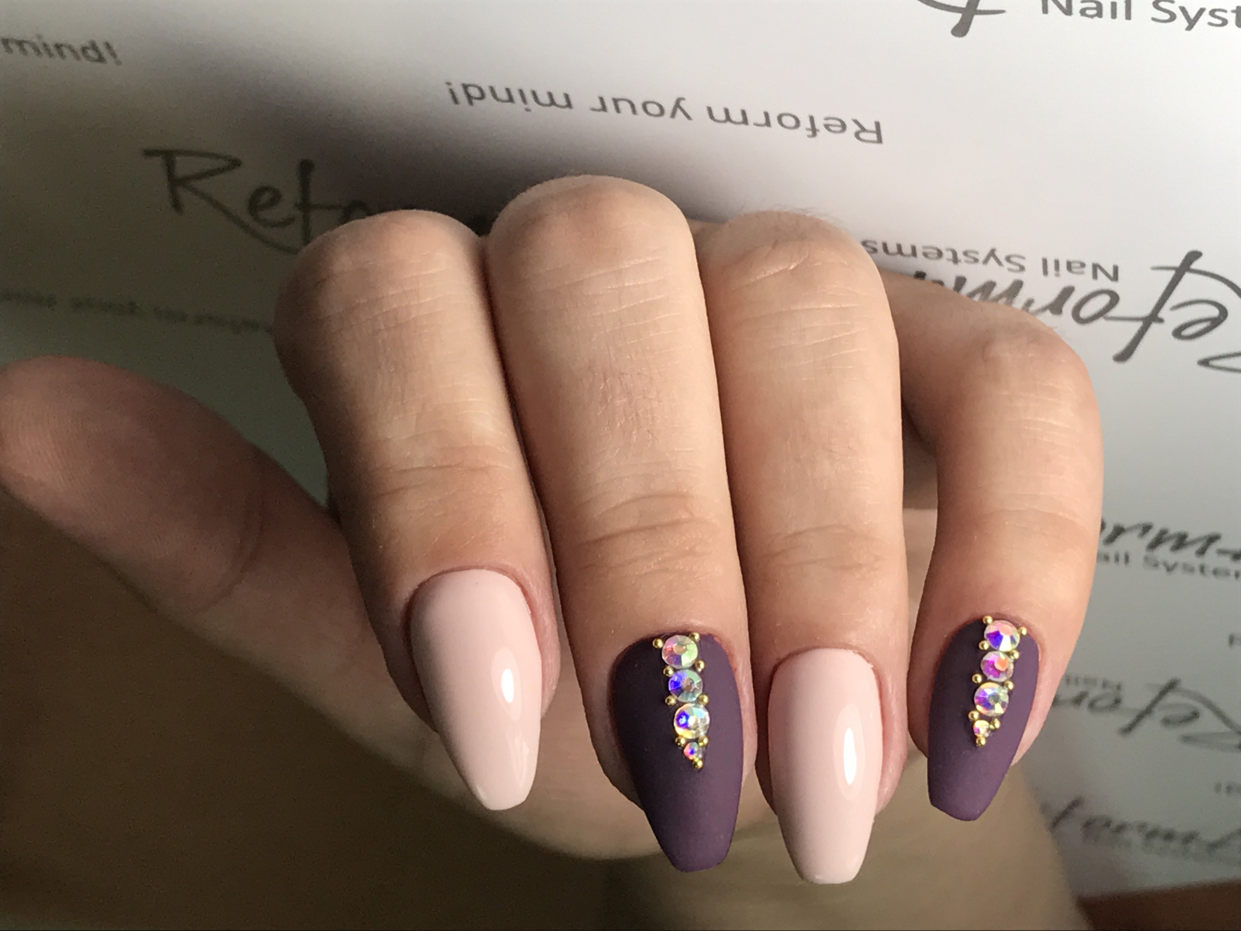 Матовий манікюр котяче око зі стразами, фото - Майстер манікюру Лариса Кравченко