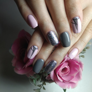 Маникюр
                    Салон красоты He&She beauty salon Киев