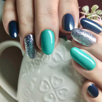 Маникюр
                    Салон красоты He&She beauty salon Киев