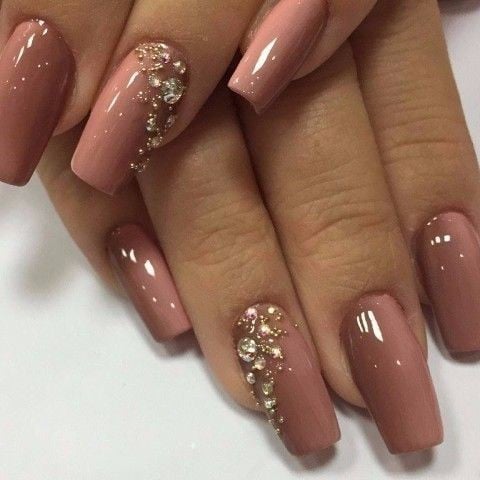 Нюдовый маникюр розовый на длинные ногти, фото -  Надежда