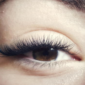 Наращивание ресниц
                    Лешмейкер Марина Ясинецкая Херсон