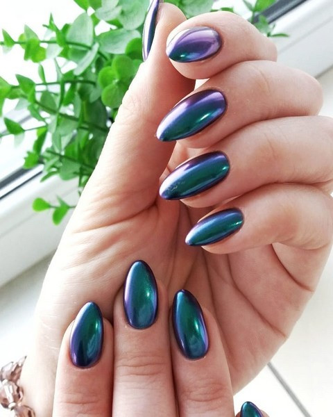 Маникюр на овальные ногти металлик зеркальный, фото -  Bas nail