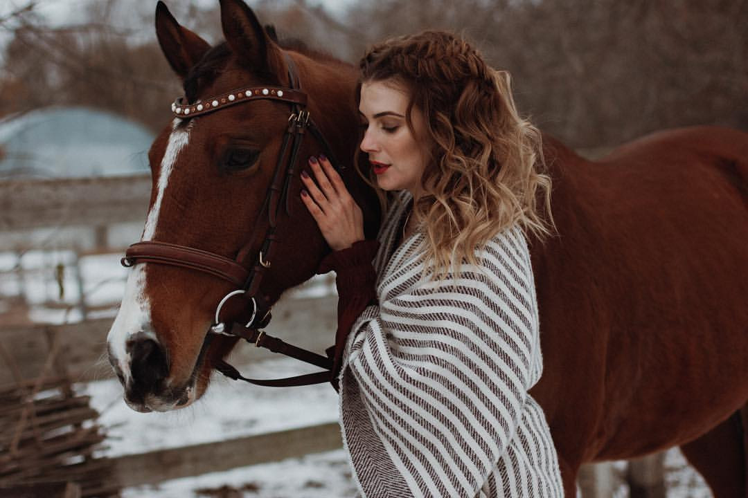 Фотосесія на природі зимова з конем, фото - Візажист Екатерина Герасимчук
