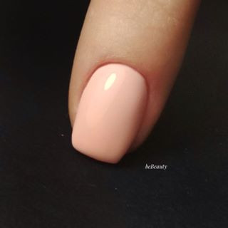 Нежный маникюр розовый светлый, фото -  BeBeauty