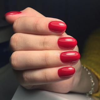 Класичний манікюр червоний на короткі нігті, фото - Перукар Елизавета