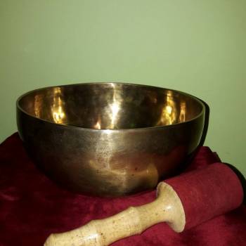 Поющая тибетская чаша