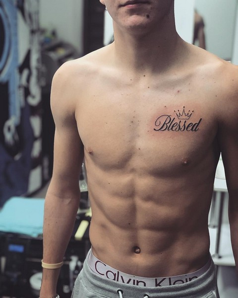 Для хлопців чорно-білі корона, фото - Тату майстер Black Art Tattoo