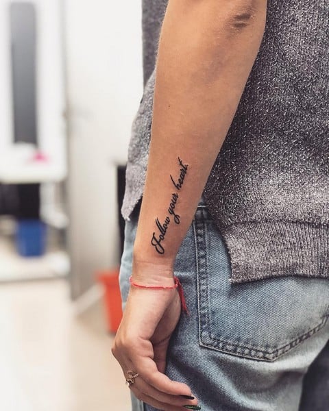 Для дівчат на передпліччі чорно-білі, фото - Тату майстер Black Art Tattoo